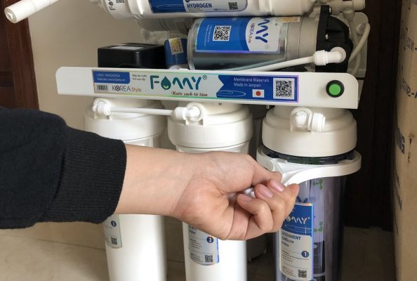 Dịch vụ thay lõi lọc máy lọc nước tại Bình Dương