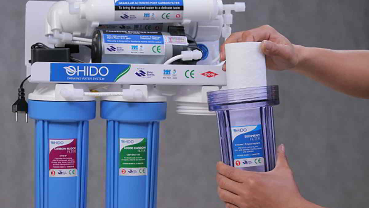 thực hiện thay cục lọc máy lọc nước tại Bình Dương